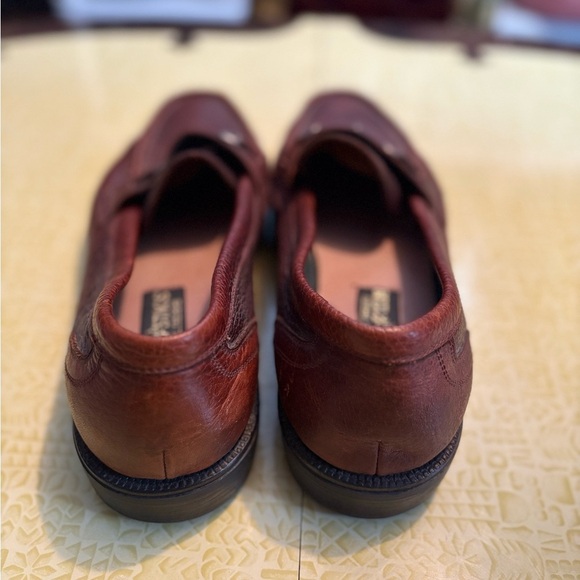 Vintage Brown Leather Loafers - Picture 3 of 10